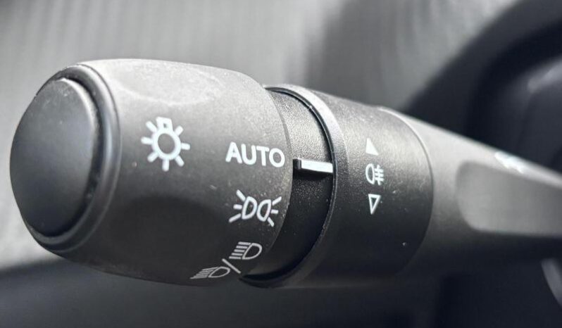 Peugeot 208 Allure / LED / GPS complet