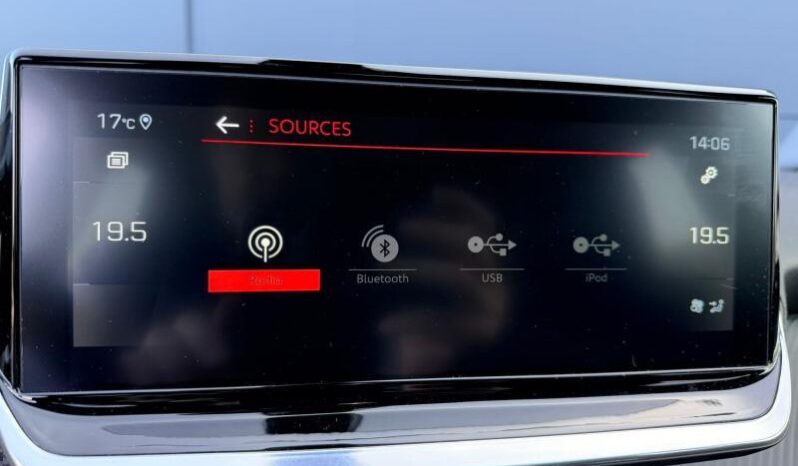 Peugeot 2008 Allure Pack / Carplay / LED complet