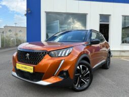 Peugeot 2008 GT / EAT8 / 1.5 BlueHDi complet