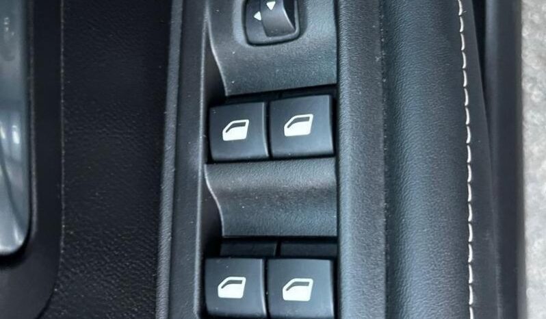 Peugeot 208 Allure / Hybrid complet