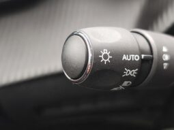 Peugeot 208 GT complet