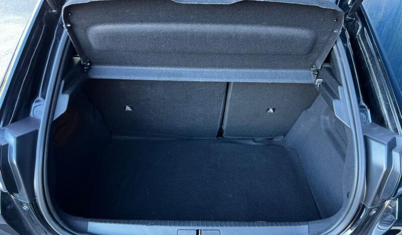 Peugeot 208 Allure / E-DSC6 / MHEV complet