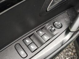 Peugeot 208 GT complet