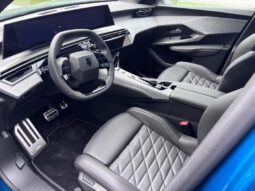 Peugeot 3008 325 Dual Motor / Launch Edition complet