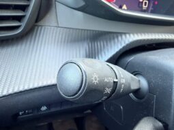 Peugeot 2008 Allure Pack / Carplay / LED complet
