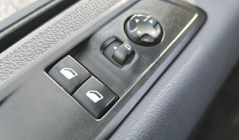 Opel Vivaro 145ch / porte échelle complet