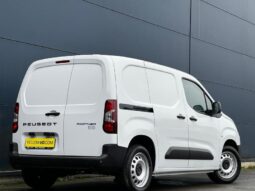 Peugeot Partner LIGHT STANDARD / EAT8 / 130ch complet
