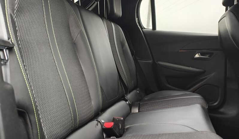 Peugeot 208 GT complet