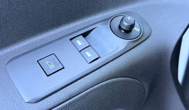 Peugeot Partner EAT8 / 130ch / Standard Light complet