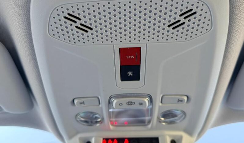 Peugeot 2008 Allure Pack / Carplay / LED complet