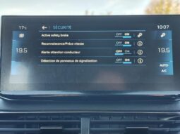 Peugeot 3008 Allure Pack / 1.5 BlueHDI complet