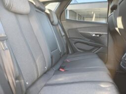 Peugeot 3008 Allure Pack / 1.5 BlueHDI complet