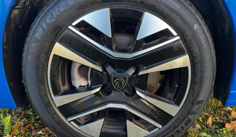 Peugeot 208 Allure / Carplay / GPS complet