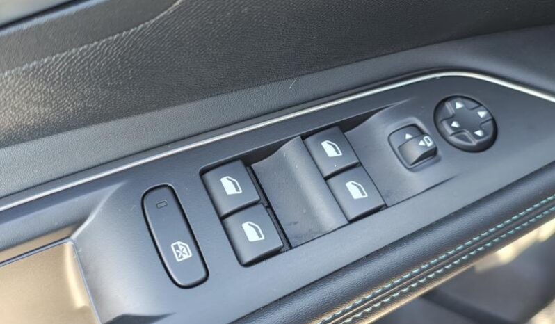 Peugeot 3008 Allure Pack / 1.5 BlueHDI complet