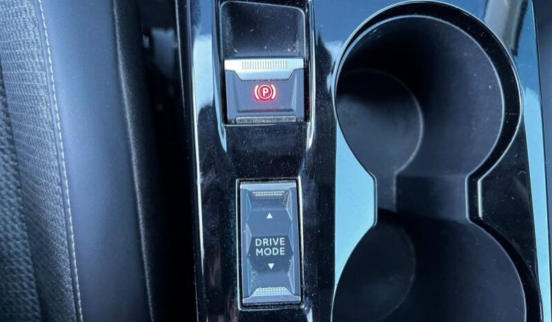 Peugeot 208 Allure / E-DSC6 / MHEV complet