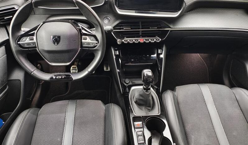 Peugeot 208 GT complet