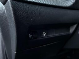 Peugeot 208 Allure / Hybrid complet