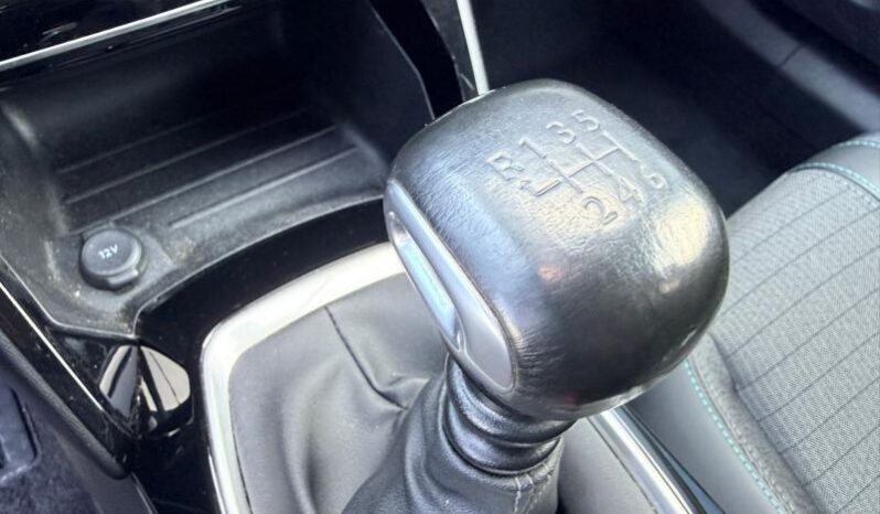 Peugeot 2008 Allure Pack / Carplay / LED complet