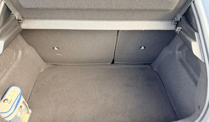 Peugeot 208 Active / 6000km! / Carplay complet