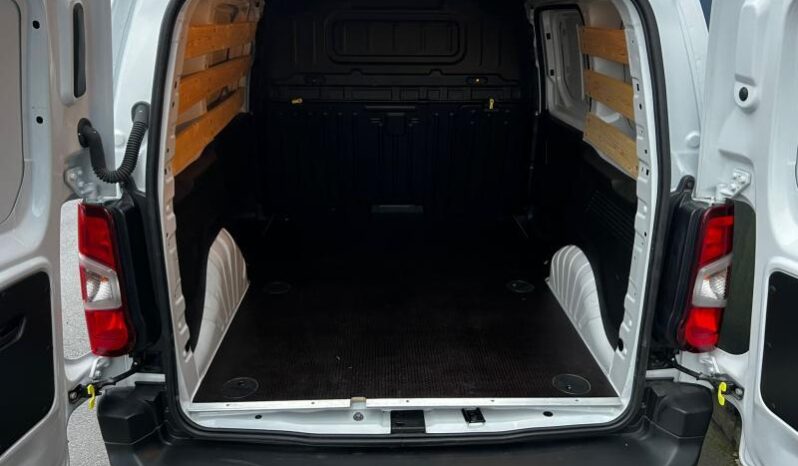 Citroen Berlingo Light / Carplay / GPS complet