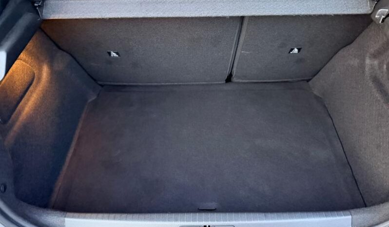 Peugeot 208 Allure / LED / Carplay complet