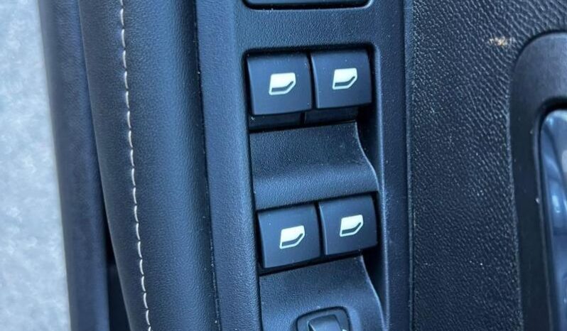 Peugeot 208 Allure / E-DSC6 / MHEV complet