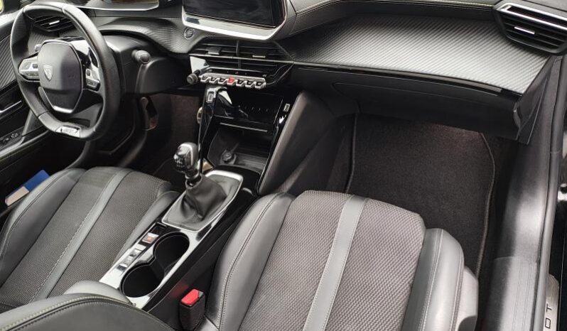 Peugeot 208 GT complet