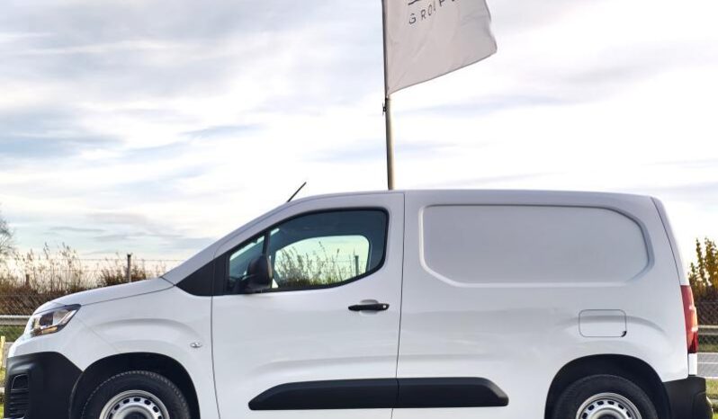Citroen Berlingo Light / Taille M / GPS complet