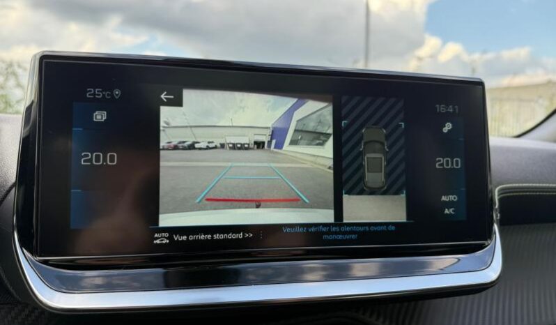 Peugeot 2008 GT / EAT8 / 1.5 BlueHDi complet