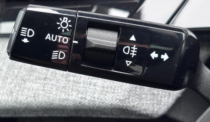 Peugeot 3008 325 Dual Motor / Launch Edition complet