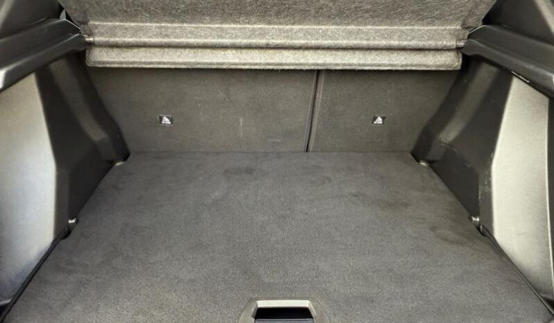 Peugeot 2008 GT / EAT8 / 1.5 BlueHDi complet