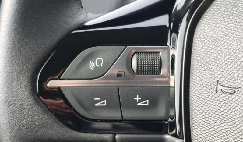 Peugeot 208 Allure / LED / Carplay complet