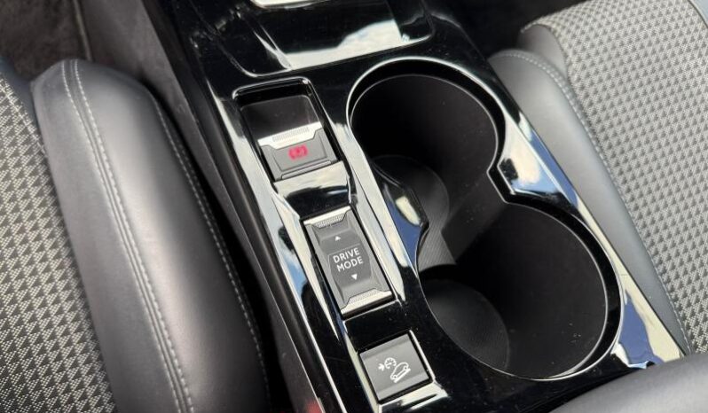 Peugeot 2008 GT / EAT8 / 1.5 BlueHDi complet