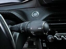 Peugeot 208 Allure / Hybrid complet