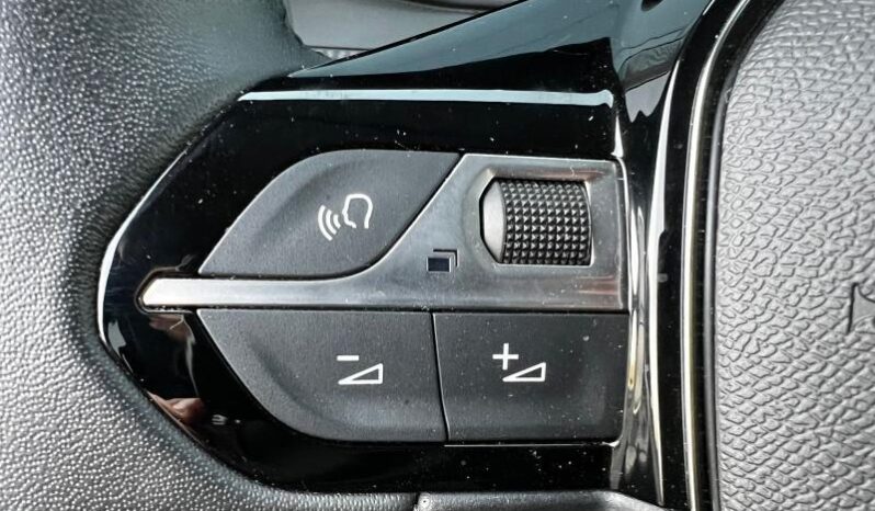 Peugeot 208 Allure / Carplay / GPS complet