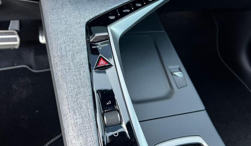 Peugeot 5008 GT complet
