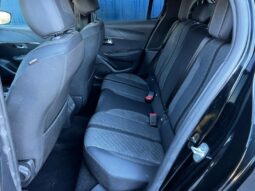 Peugeot 208 Allure / E-DSC6 / MHEV complet