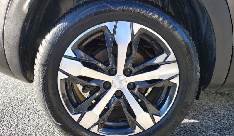 Peugeot 3008 Allure Pack / 1.5 BlueHDI complet