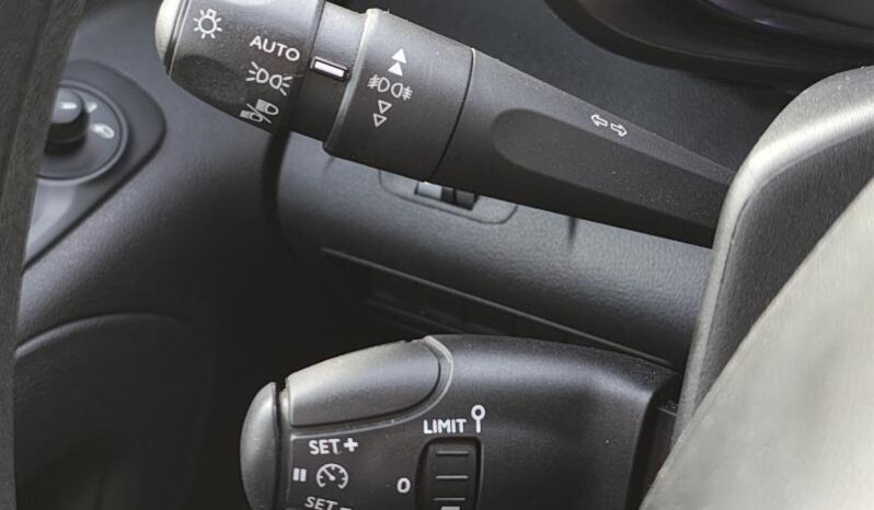 Citroen Berlingo Light / Taille M / GPS complet