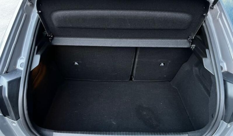 Peugeot 208 Allure / Hybrid complet