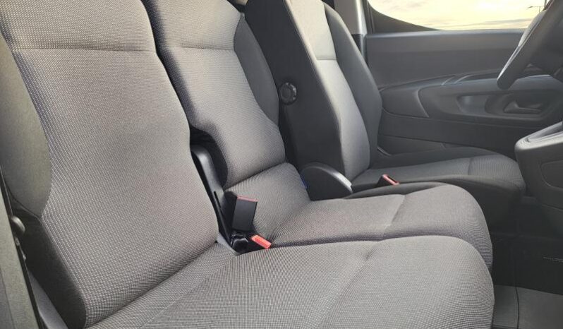 Citroen Berlingo Light / Taille M / GPS complet