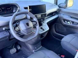 Peugeot Partner EAT8 / 130ch / Standard Light complet