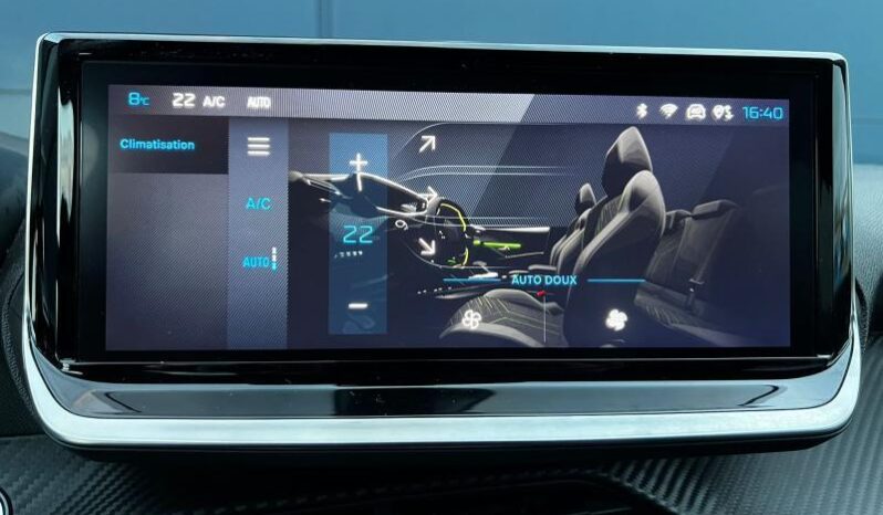 Peugeot 208 Allure / Hybrid complet