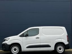 Peugeot Partner LIGHT STANDARD / EAT8 / 130ch complet