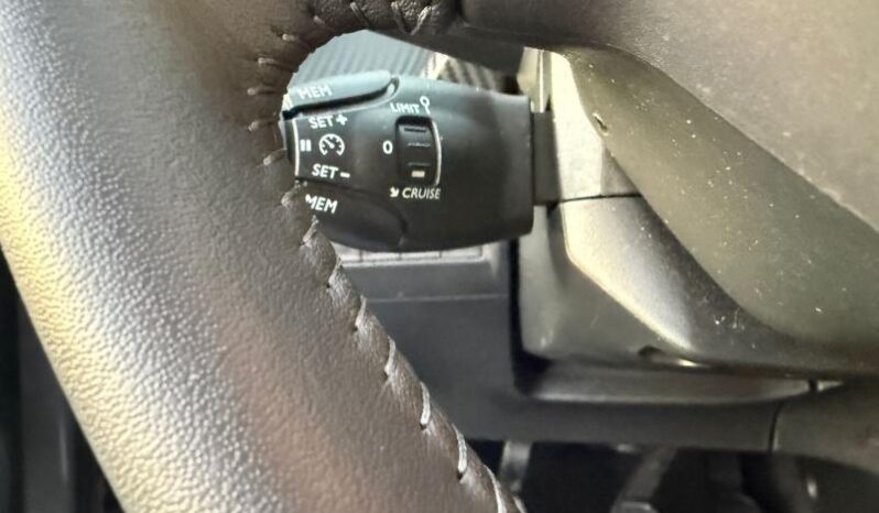 Peugeot 208 Allure / GPS / LED complet