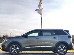 Peugeot 5008 Allure / EAT8 / Sièges chauffants complet