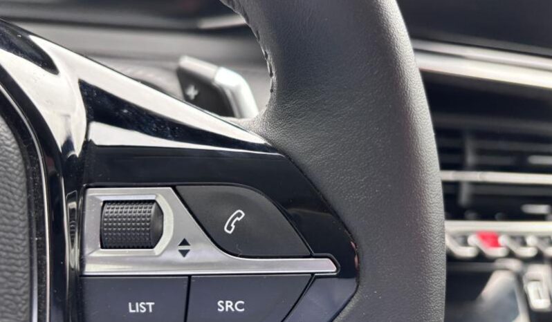 Peugeot 208 Allure / MHEV / E-DSC6 complet