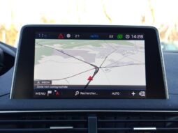 Peugeot 5008 Allure / EAT8 / Sièges chauffants complet