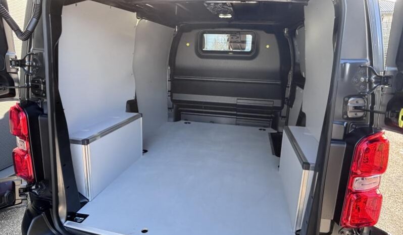 Citroen Jumpy Taille M / 150 ch / EAT8 complet