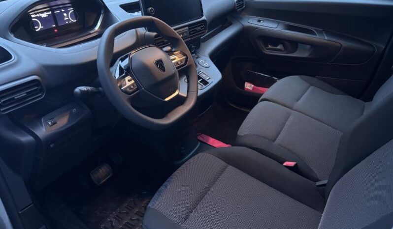 Peugeot e-Partner e-Partner / CarPlay / Heavy / 50 KWh complet